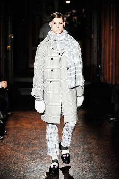 Look 22